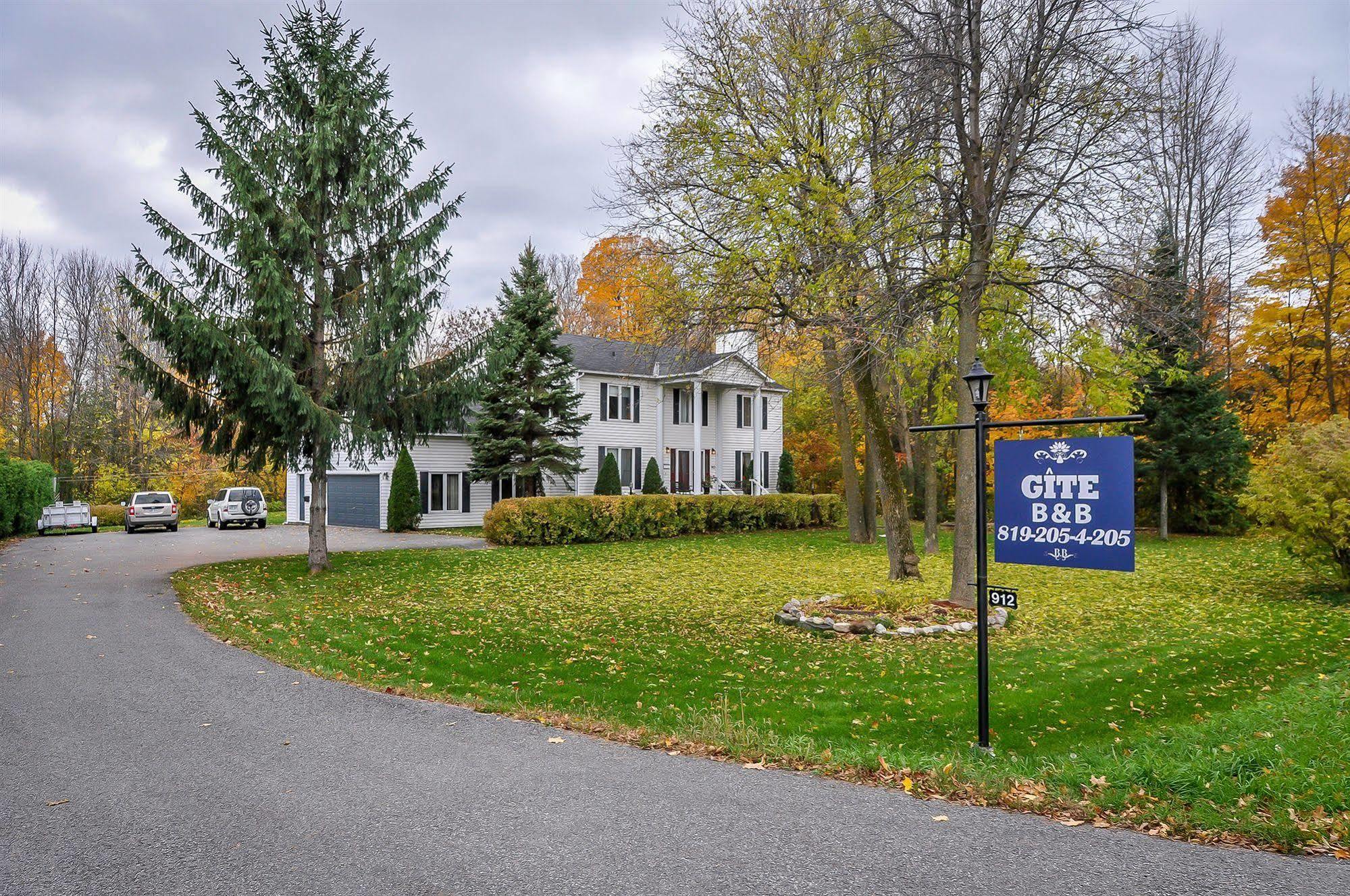 La Villa Rivermead Gatineau Exterior photo